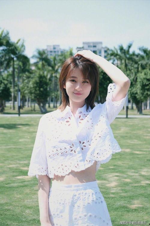 娱乐吃瓜酱中性化闺蜜,娱乐吃瓜酱的趣味生活剪影